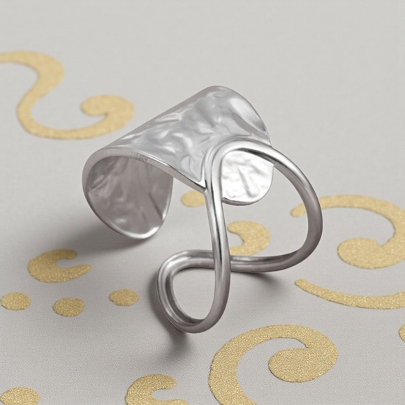 🆕️Minimalist Statement Ring 18K White Gold Plated Stainless Steel Adjustable - Picture 8 of 13